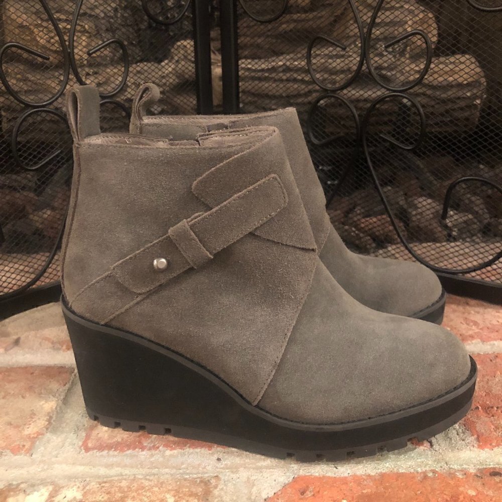 Eileen Fisher Gray Suede Wedge Bootie Size 6.5M NWOT - Picture 3 of 10